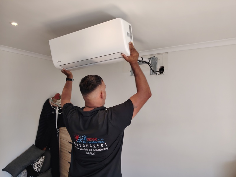 Installation of a Midea Xtreme inverter in progress for our customer in Kommetjie, Cape Town 